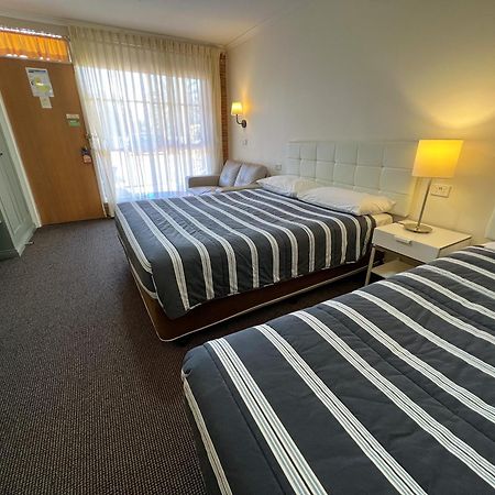 Summerhill Motor Inn (Adults Only) Merimbula Esterno foto
