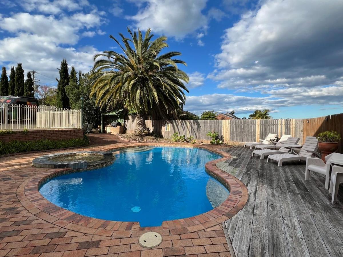 Summerhill Motor Inn (Adults Only) Merimbula Esterno foto
