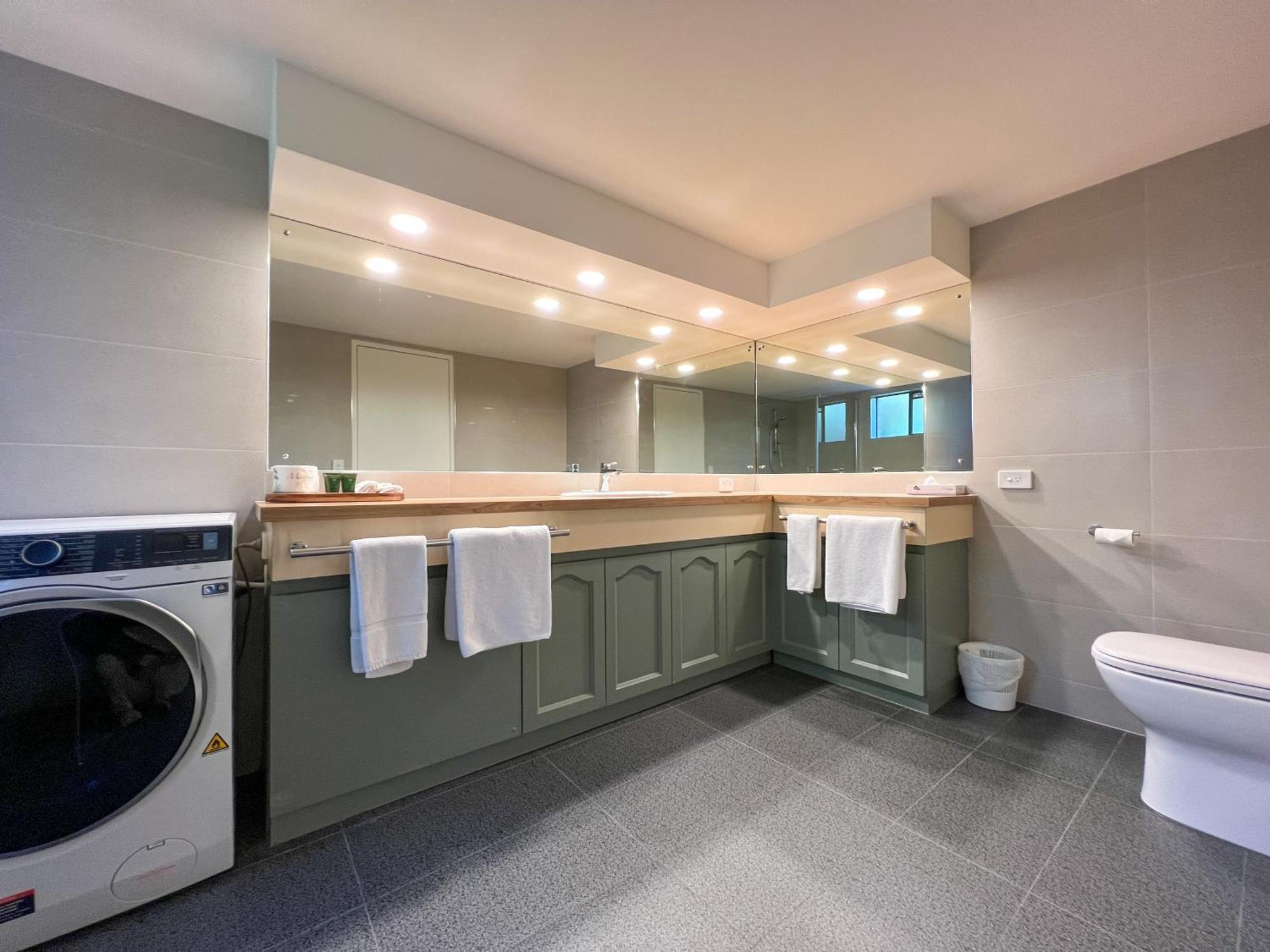 Summerhill Motor Inn (Adults Only) Merimbula Esterno foto