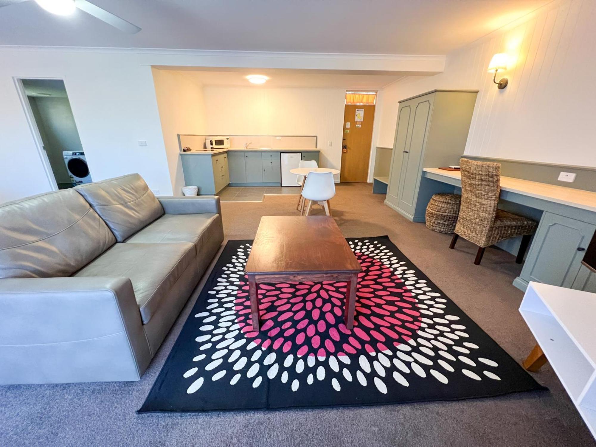 Summerhill Motor Inn (Adults Only) Merimbula Esterno foto