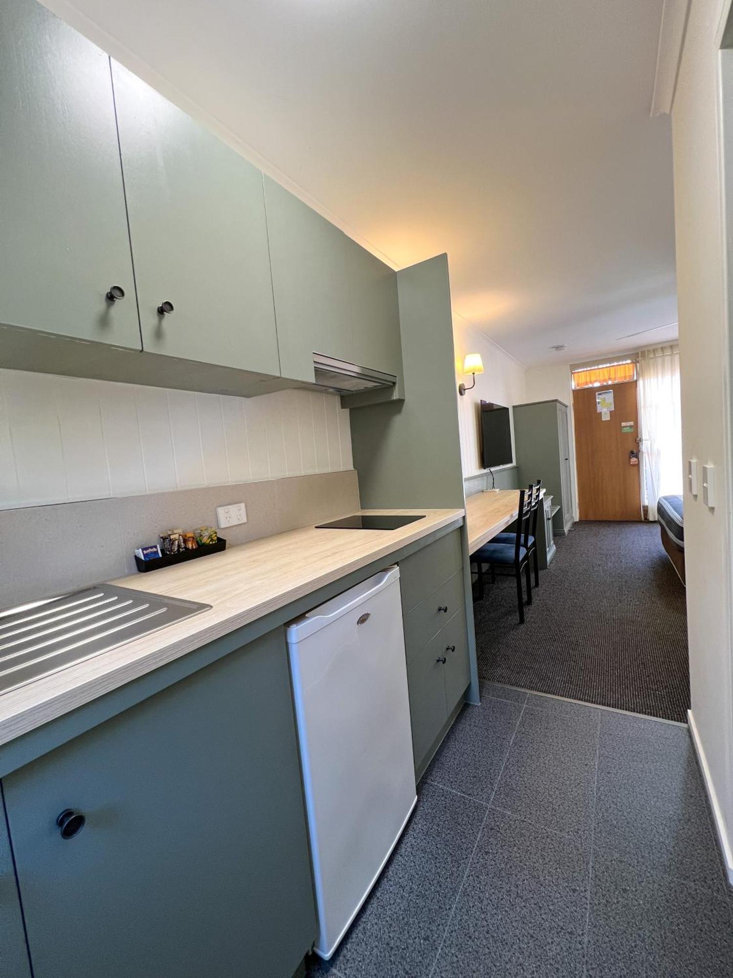 Summerhill Motor Inn (Adults Only) Merimbula Esterno foto