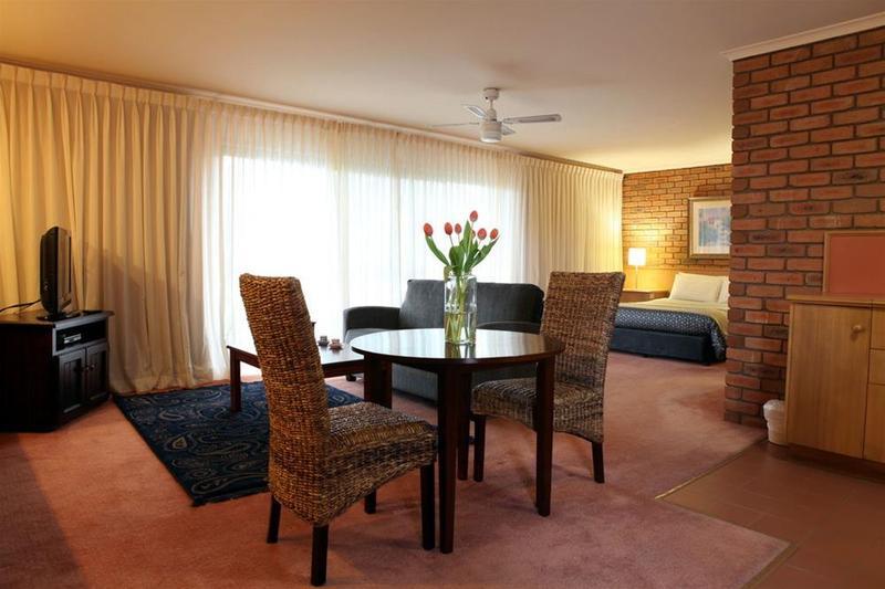 Summerhill Motor Inn (Adults Only) Merimbula Esterno foto