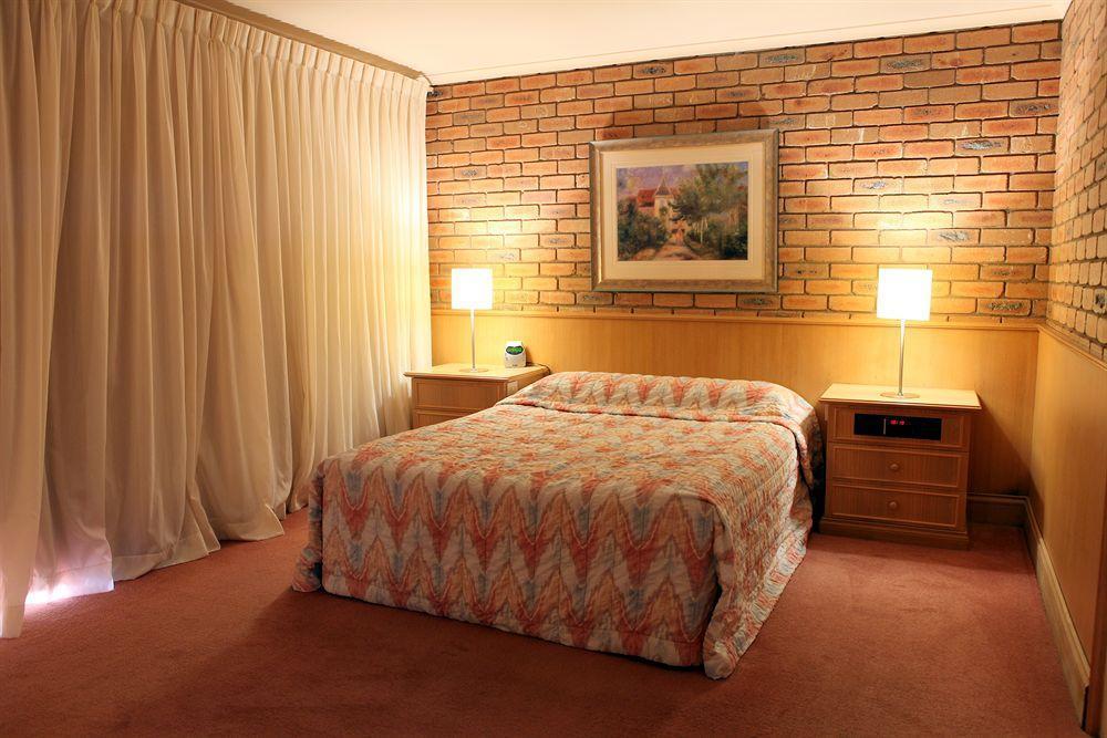 Summerhill Motor Inn (Adults Only) Merimbula Esterno foto