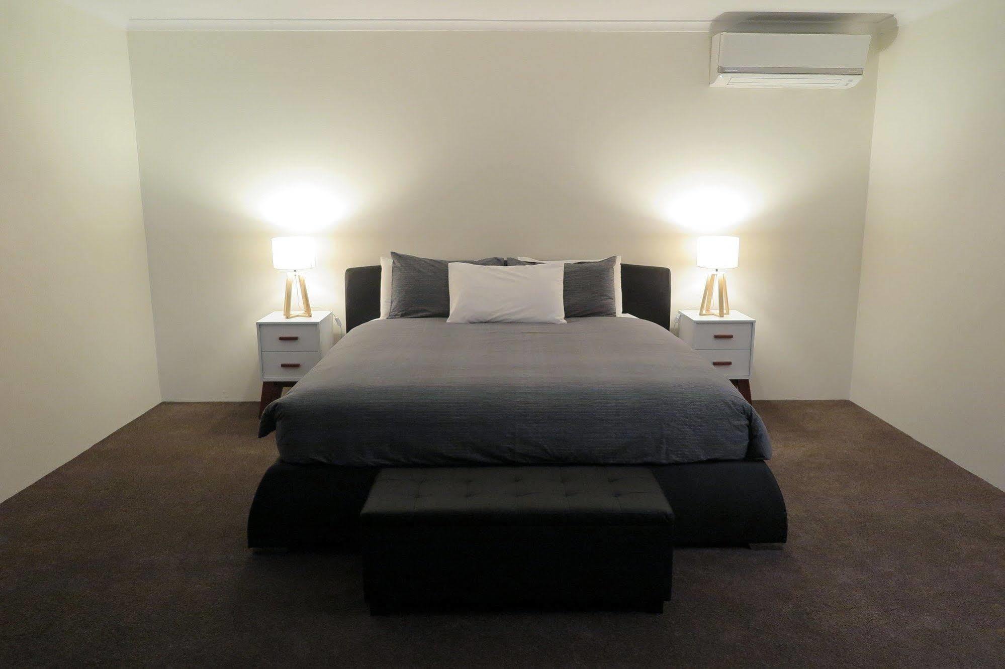 Summerhill Motor Inn (Adults Only) Merimbula Esterno foto